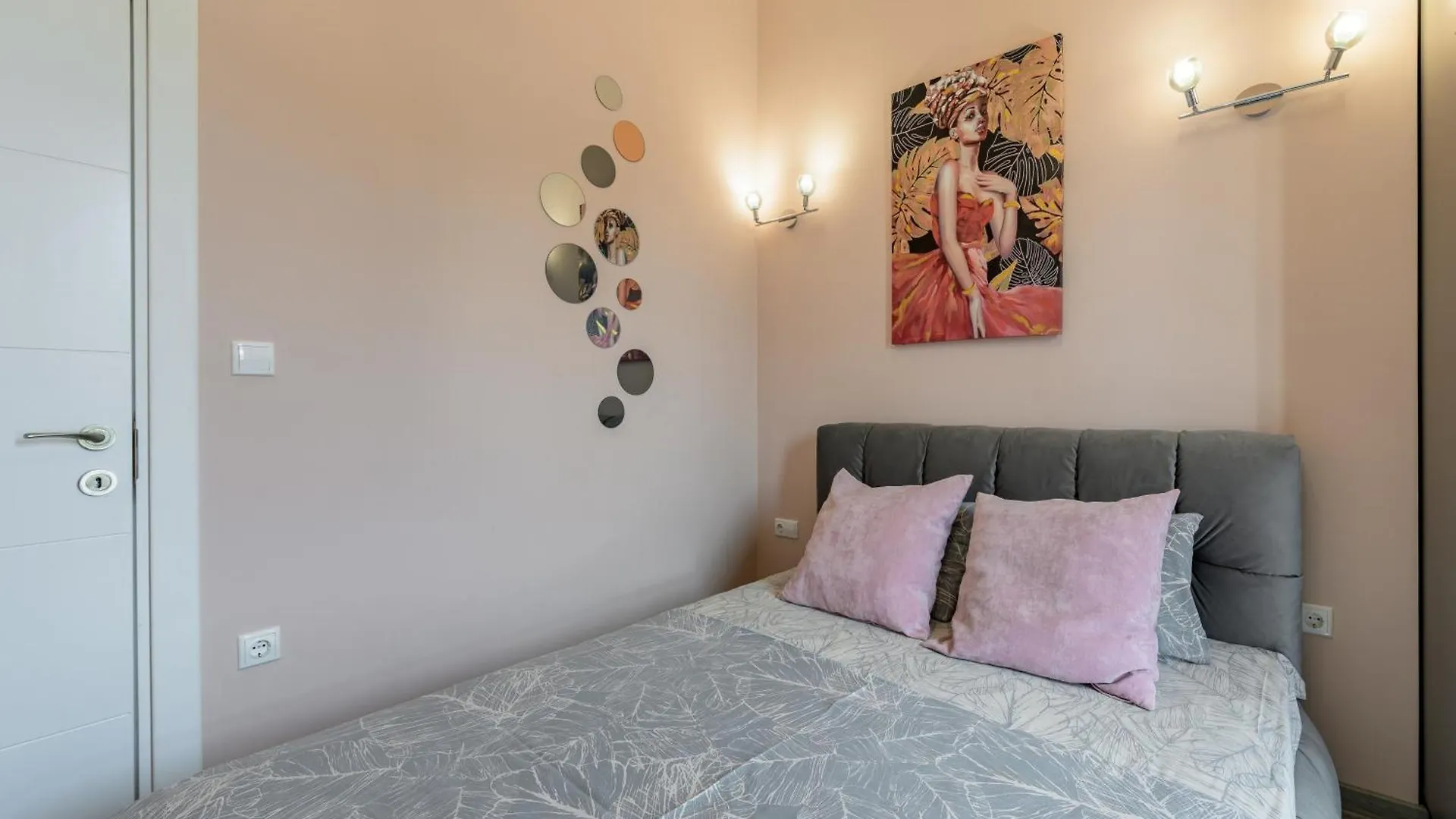 Pink Apartment Varna Bulgaria